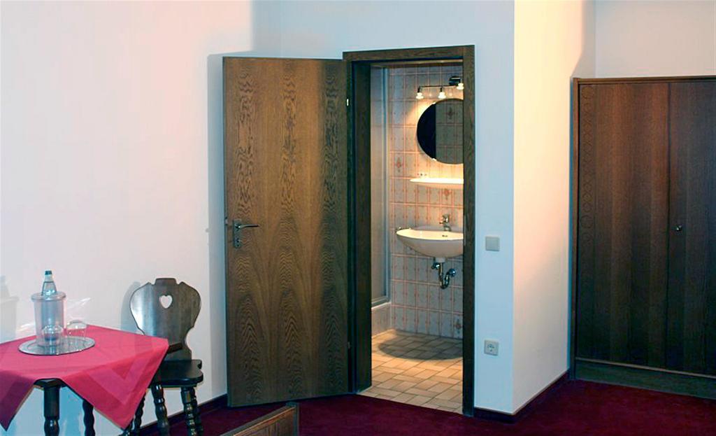 Hotel Restaurant Margaretenhof Überherrn Værelse billede